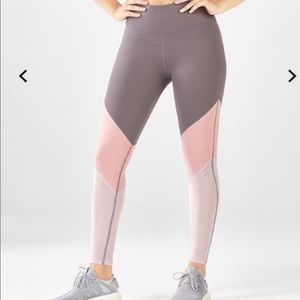 Fabletics Mesh Powerhold Leggings/Small